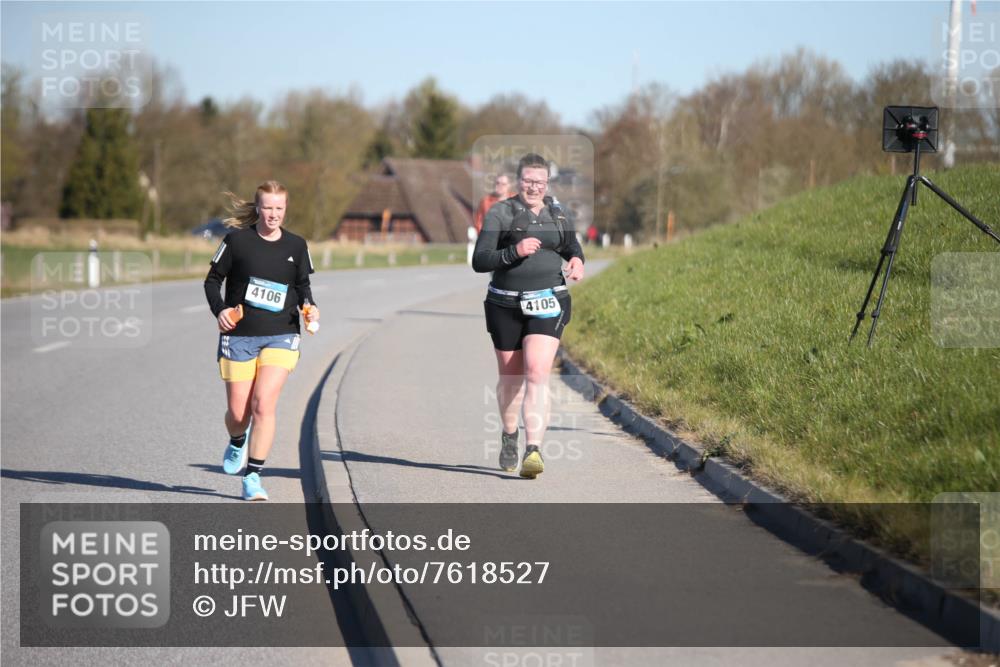 06.04.2025 - 44. Internationalen Wilhelmsburger Insellauf Jannik Wohlers http://msf.ph/oto/7618527 06.04.2025 09:48:35 Laufen 4106, 4105 meine-sportfotos.de