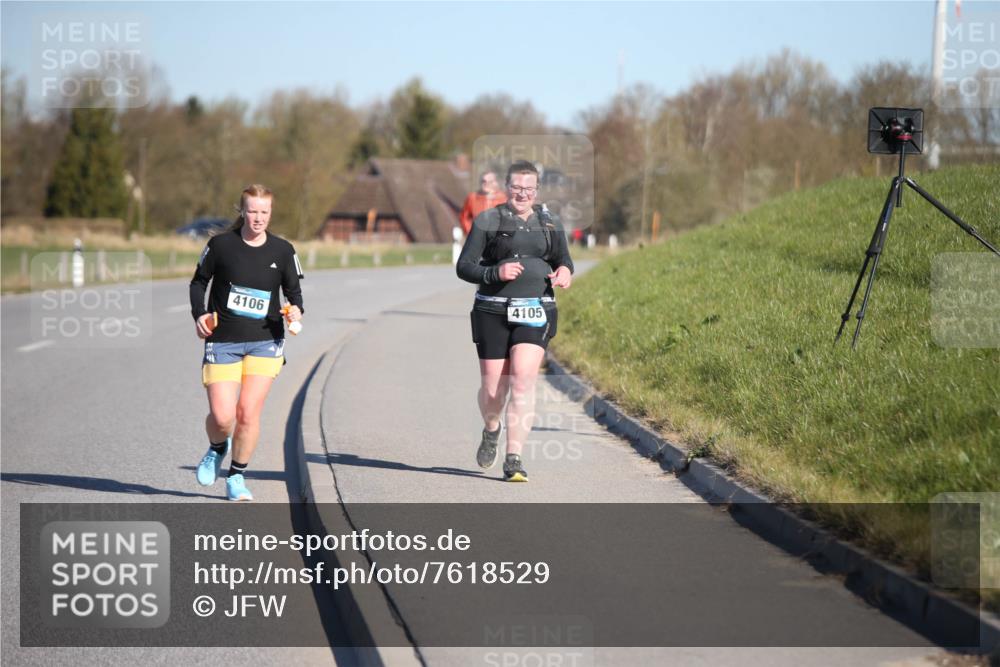 06.04.2025 - 44. Internationalen Wilhelmsburger Insellauf Jannik Wohlers http://msf.ph/oto/7618529 06.04.2025 09:48:35 Laufen 4105, 4106 meine-sportfotos.de