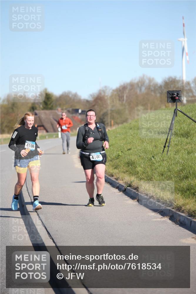 06.04.2025 - 44. Internationalen Wilhelmsburger Insellauf Jannik Wohlers http://msf.ph/oto/7618534 06.04.2025 09:48:36 Laufen 4106, 4105 meine-sportfotos.de