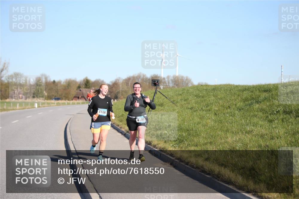 06.04.2025 - 44. Internationalen Wilhelmsburger Insellauf Jannik Wohlers http://msf.ph/oto/7618550 06.04.2025 09:48:38 Laufen 4106, 4105 meine-sportfotos.de