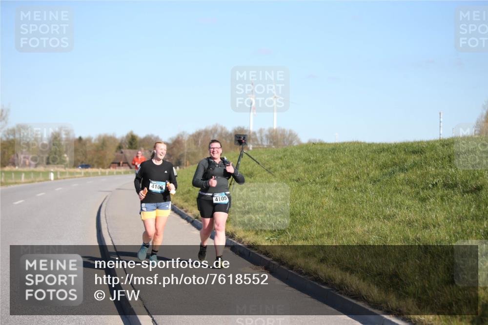 06.04.2025 - 44. Internationalen Wilhelmsburger Insellauf Jannik Wohlers http://msf.ph/oto/7618552 06.04.2025 09:48:39 Laufen 4106, 4105 meine-sportfotos.de