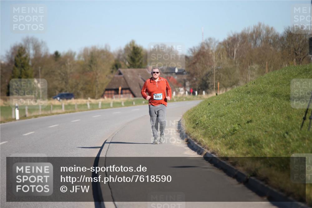 06.04.2025 - 44. Internationalen Wilhelmsburger Insellauf Jannik Wohlers http://msf.ph/oto/7618590 06.04.2025 09:48:44 Laufen 3067 meine-sportfotos.de