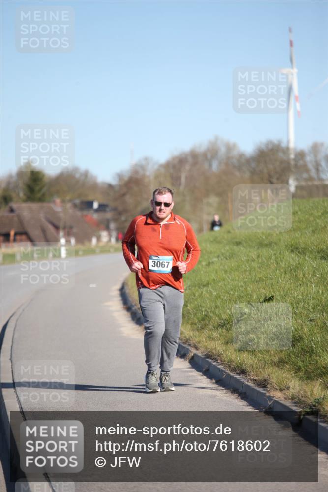 06.04.2025 - 44. Internationalen Wilhelmsburger Insellauf Jannik Wohlers http://msf.ph/oto/7618602 06.04.2025 09:48:49 Laufen 3067 meine-sportfotos.de