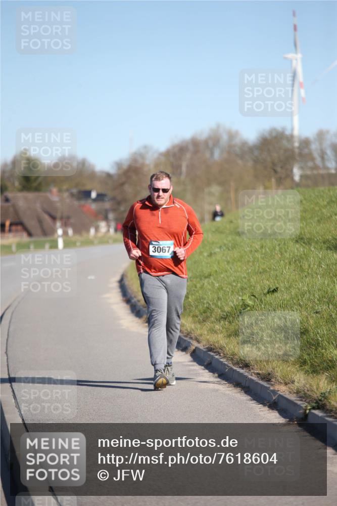 06.04.2025 - 44. Internationalen Wilhelmsburger Insellauf Jannik Wohlers http://msf.ph/oto/7618604 06.04.2025 09:48:49 Laufen 3067 meine-sportfotos.de