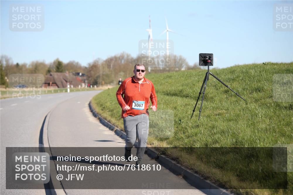 06.04.2025 - 44. Internationalen Wilhelmsburger Insellauf Jannik Wohlers http://msf.ph/oto/7618610 06.04.2025 09:48:51 Laufen 3067 meine-sportfotos.de