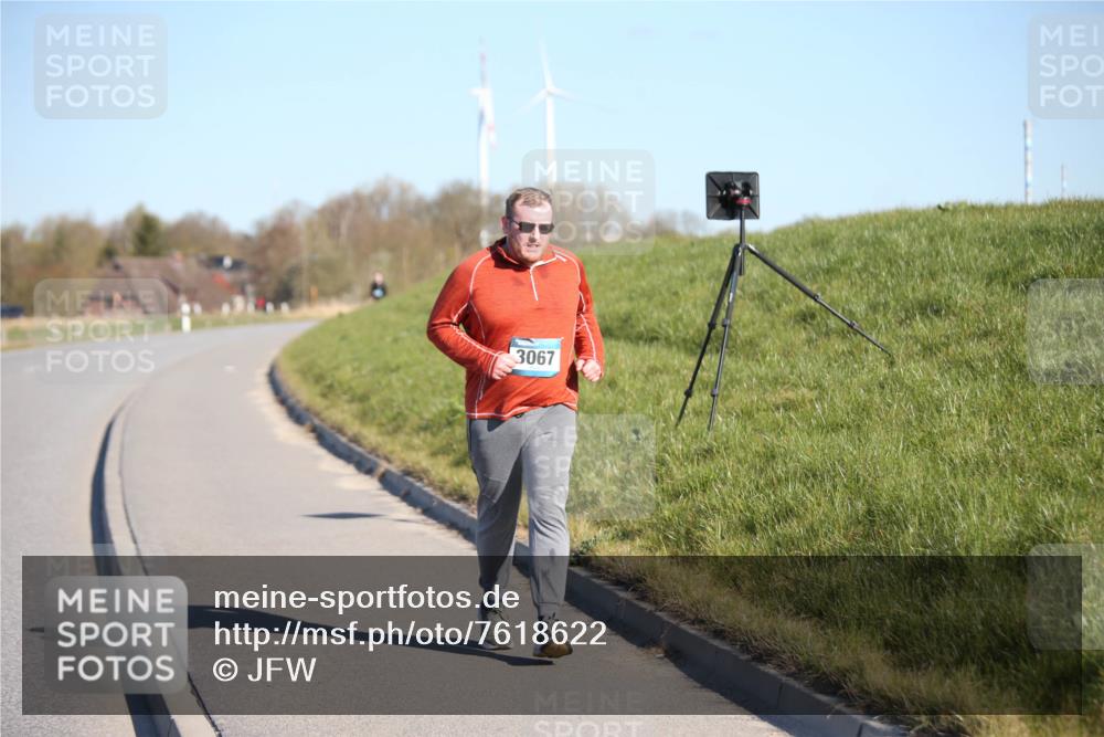 06.04.2025 - 44. Internationalen Wilhelmsburger Insellauf Jannik Wohlers http://msf.ph/oto/7618622 06.04.2025 09:48:51 Laufen 3067 meine-sportfotos.de