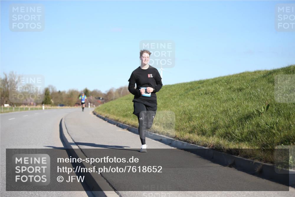06.04.2025 - 44. Internationalen Wilhelmsburger Insellauf Jannik Wohlers http://msf.ph/oto/7618652 06.04.2025 09:49:40 Laufen  meine-sportfotos.de