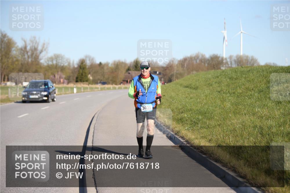 06.04.2025 - 44. Internationalen Wilhelmsburger Insellauf Jannik Wohlers http://msf.ph/oto/7618718 06.04.2025 09:49:57 Laufen 3036 meine-sportfotos.de
