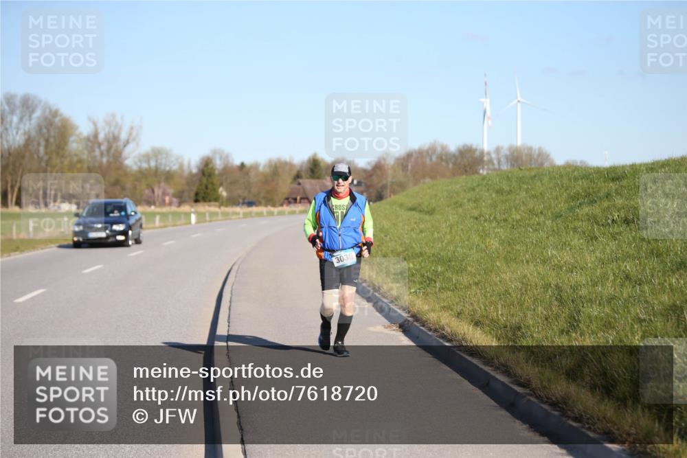 06.04.2025 - 44. Internationalen Wilhelmsburger Insellauf Jannik Wohlers http://msf.ph/oto/7618720 06.04.2025 09:49:58 Laufen 3036 meine-sportfotos.de