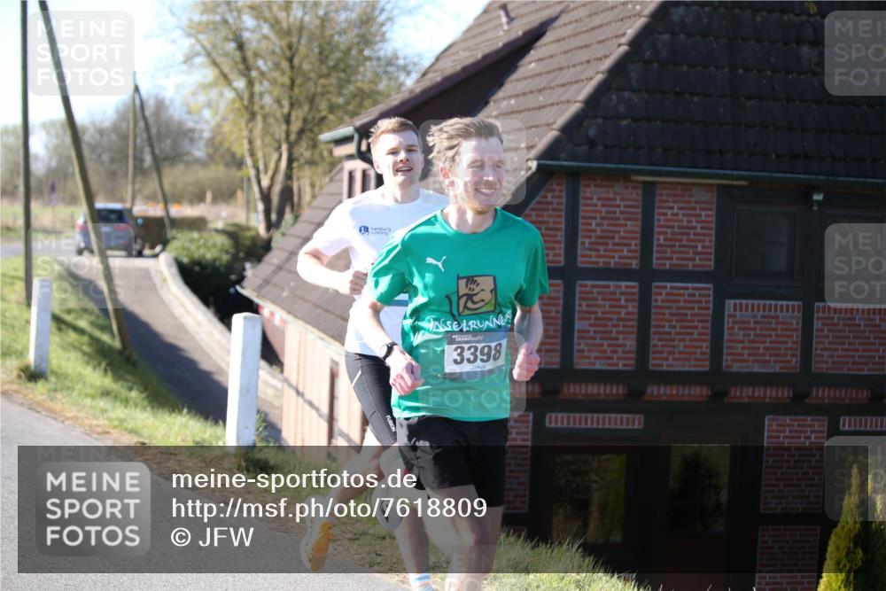 06.04.2025 - 44. Internationalen Wilhelmsburger Insellauf Jannik Wohlers http://msf.ph/oto/7618809 06.04.2025 09:57:02 Laufen 3398, 804 meine-sportfotos.de