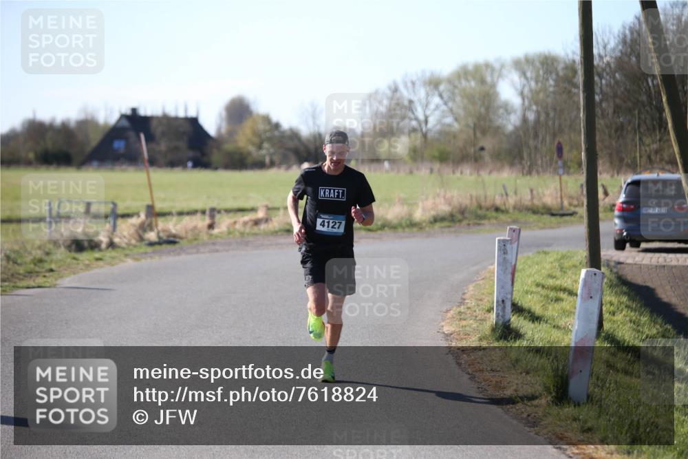 06.04.2025 - 44. Internationalen Wilhelmsburger Insellauf Jannik Wohlers http://msf.ph/oto/7618824 06.04.2025 09:57:34 Laufen 4127 meine-sportfotos.de