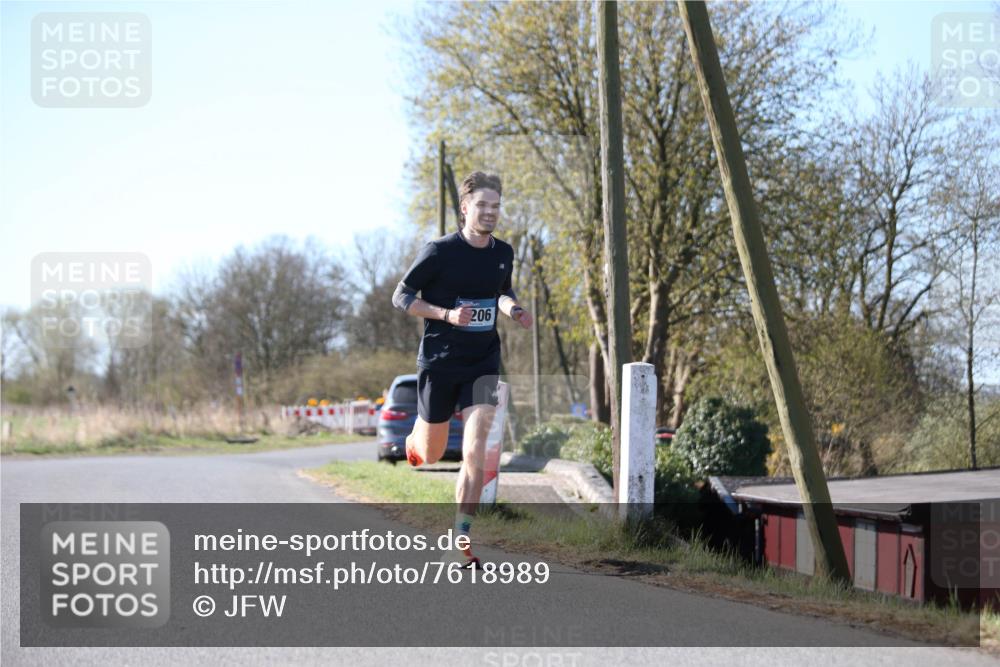 06.04.2025 - 44. Internationalen Wilhelmsburger Insellauf Jannik Wohlers http://msf.ph/oto/7618989 06.04.2025 09:59:42 Laufen 206 meine-sportfotos.de