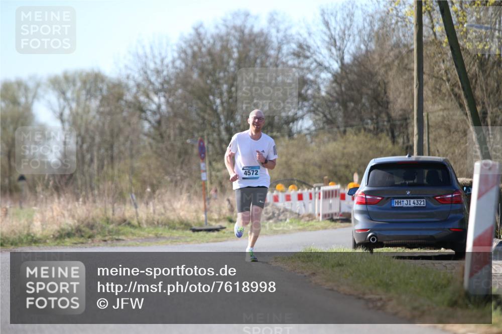 06.04.2025 - 44. Internationalen Wilhelmsburger Insellauf Jannik Wohlers http://msf.ph/oto/7618998 06.04.2025 09:59:55 Laufen 4572, 4321 meine-sportfotos.de