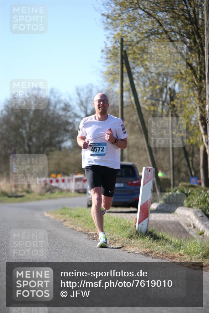 06.04.2025 - 44. Internationalen Wilhelmsburger Insellauf Jannik Wohlers http://msf.ph/oto/7619010 06.04.2025 09:59:58 Laufen 4572 meine-sportfotos.de