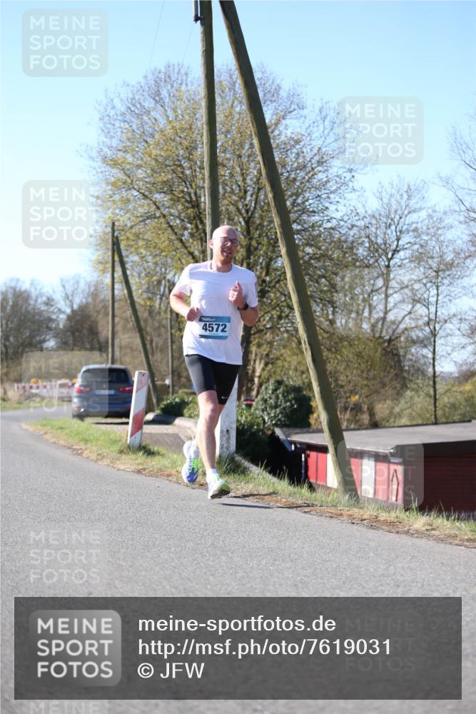 06.04.2025 - 44. Internationalen Wilhelmsburger Insellauf Jannik Wohlers http://msf.ph/oto/7619031 06.04.2025 10:00:00 Laufen 4572 meine-sportfotos.de