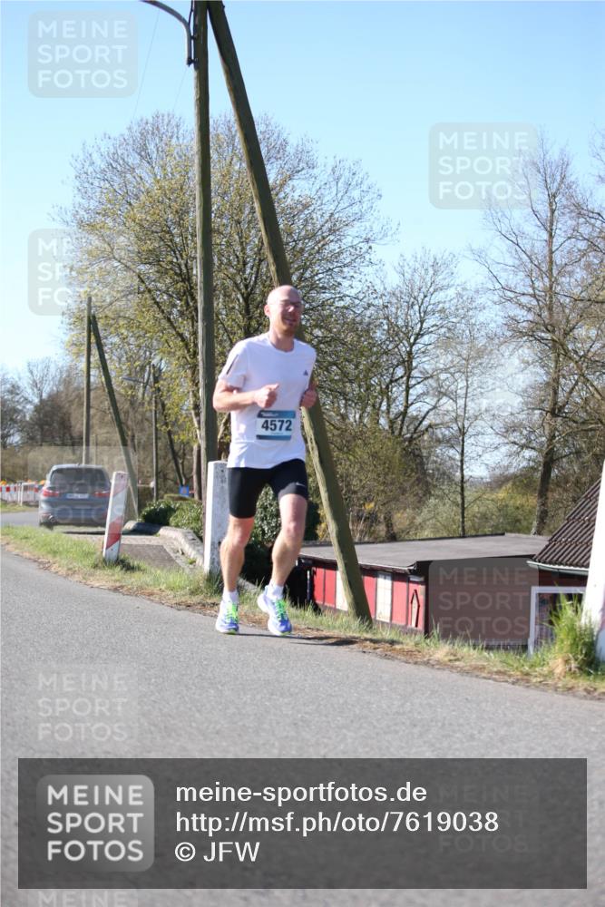 06.04.2025 - 44. Internationalen Wilhelmsburger Insellauf Jannik Wohlers http://msf.ph/oto/7619038 06.04.2025 10:00:00 Laufen 4572 meine-sportfotos.de