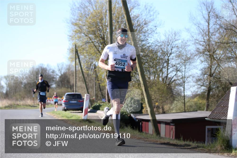 06.04.2025 - 44. Internationalen Wilhelmsburger Insellauf Jannik Wohlers http://msf.ph/oto/7619110 06.04.2025 10:00:33 Laufen 4052 meine-sportfotos.de