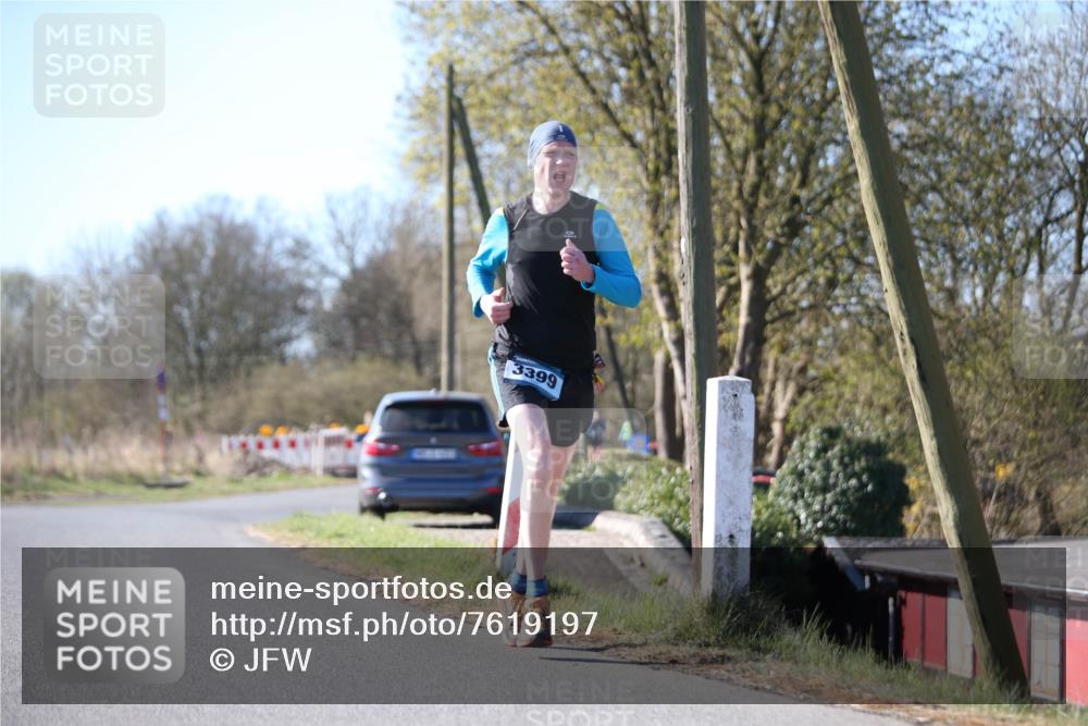 06.04.2025 - 44. Internationalen Wilhelmsburger Insellauf Jannik Wohlers http://msf.ph/oto/7619197 06.04.2025 10:01:15 Laufen 3399 meine-sportfotos.de