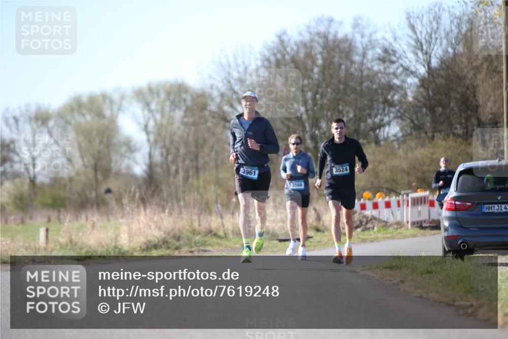 06.04.2025 - 44. Internationalen Wilhelmsburger Insellauf Jannik Wohlers http://msf.ph/oto/7619248 06.04.2025 10:01:35 Laufen 3961, 3566, 3524, 4 meine-sportfotos.de