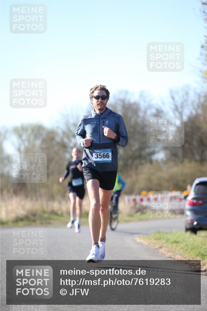 06.04.2025 - 44. Internationalen Wilhelmsburger Insellauf Jannik Wohlers http://msf.ph/oto/7619283 06.04.2025 10:01:41 Laufen 50, 3566 meine-sportfotos.de