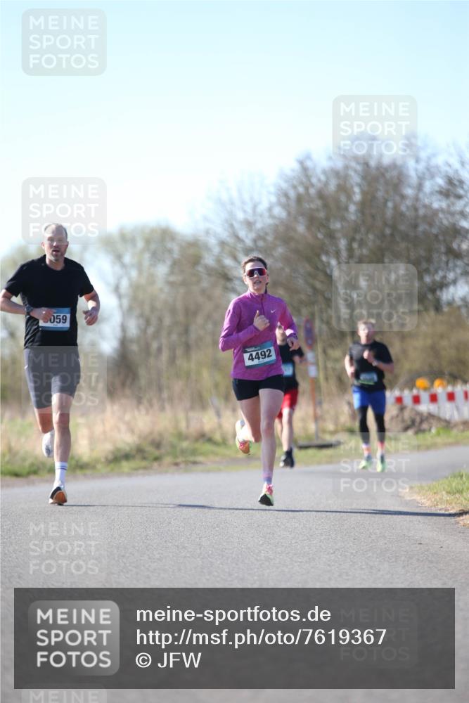 06.04.2025 - 44. Internationalen Wilhelmsburger Insellauf Jannik Wohlers http://msf.ph/oto/7619367 06.04.2025 10:02:00 Laufen 059, 4492 meine-sportfotos.de