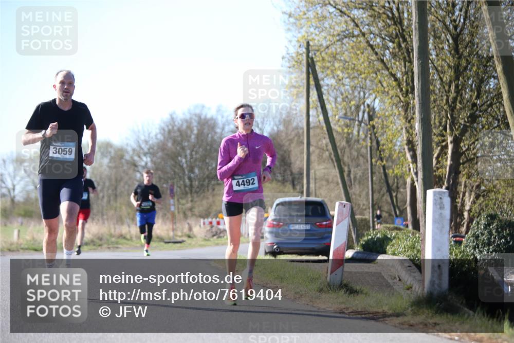 06.04.2025 - 44. Internationalen Wilhelmsburger Insellauf Jannik Wohlers http://msf.ph/oto/7619404 06.04.2025 10:02:03 Laufen 3059, 4492, 4321 meine-sportfotos.de