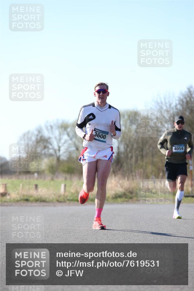 06.04.2025 - 44. Internationalen Wilhelmsburger Insellauf Jannik Wohlers http://msf.ph/oto/7619531 06.04.2025 10:03:09 Laufen 3600, 4059 meine-sportfotos.de