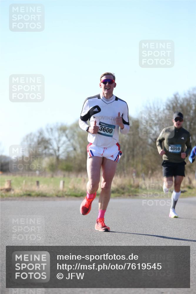06.04.2025 - 44. Internationalen Wilhelmsburger Insellauf Jannik Wohlers http://msf.ph/oto/7619545 06.04.2025 10:03:10 Laufen 3600, 4059 meine-sportfotos.de
