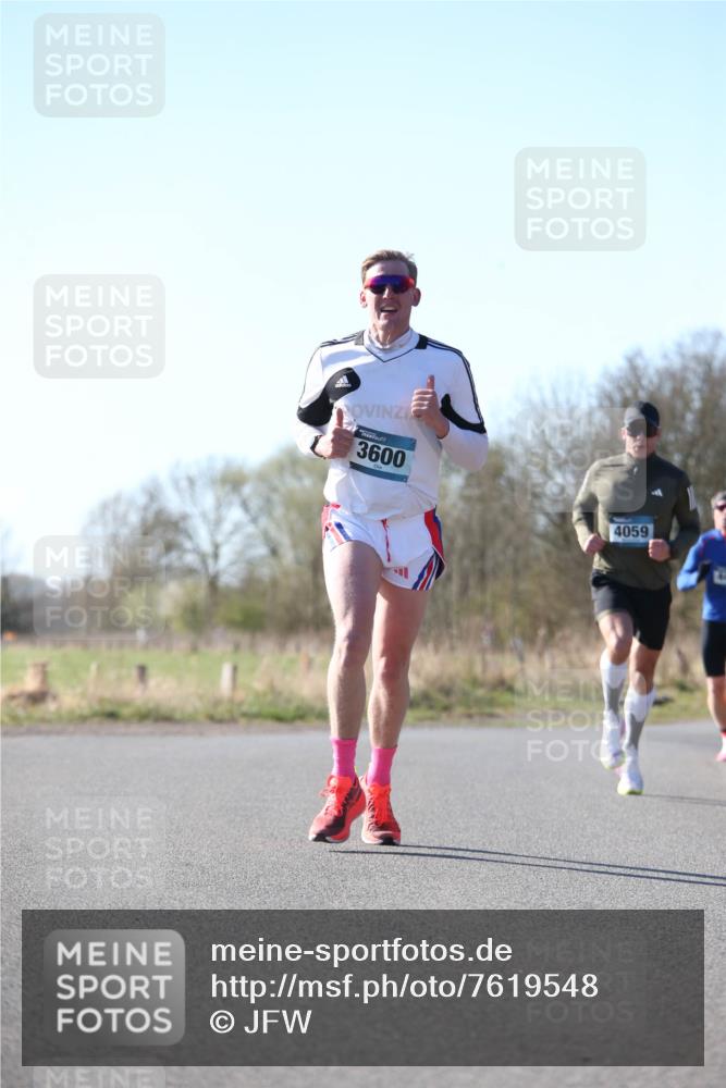 06.04.2025 - 44. Internationalen Wilhelmsburger Insellauf Jannik Wohlers http://msf.ph/oto/7619548 06.04.2025 10:03:10 Laufen 3600, 4059 meine-sportfotos.de