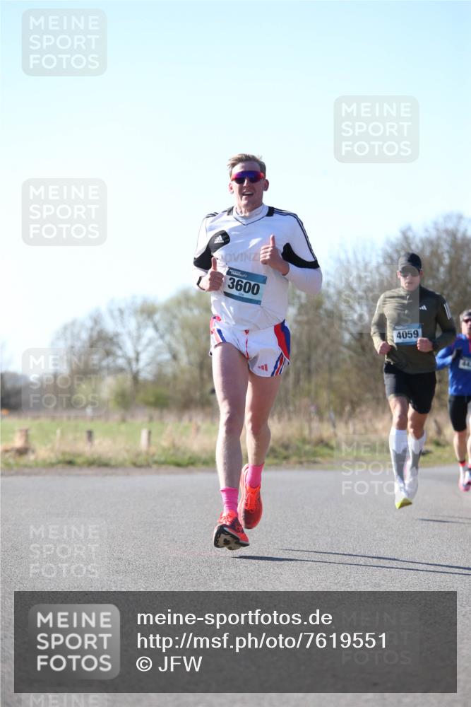 06.04.2025 - 44. Internationalen Wilhelmsburger Insellauf Jannik Wohlers http://msf.ph/oto/7619551 06.04.2025 10:03:10 Laufen 3600, 4059 meine-sportfotos.de