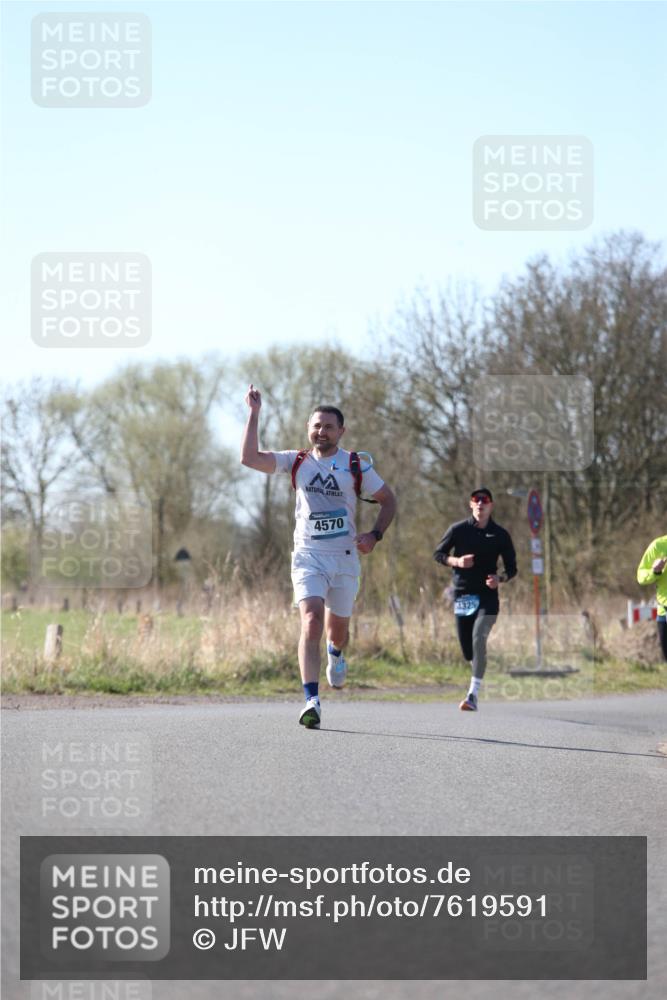 06.04.2025 - 44. Internationalen Wilhelmsburger Insellauf Jannik Wohlers http://msf.ph/oto/7619591 06.04.2025 10:03:29 Laufen 4570, 4325 meine-sportfotos.de