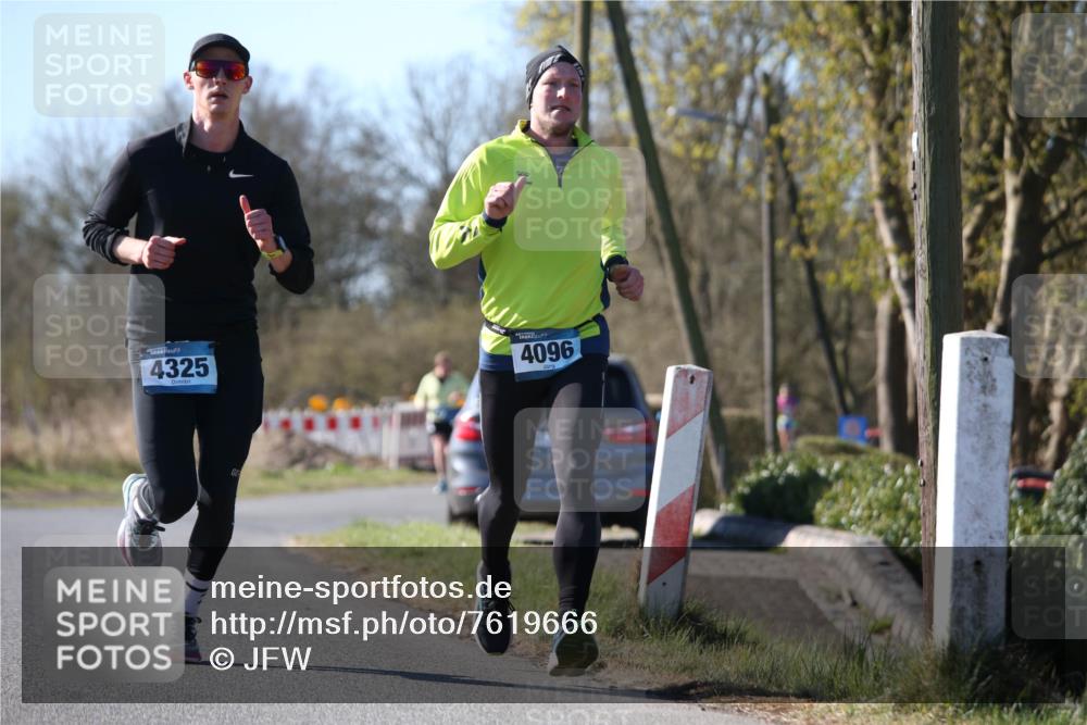 06.04.2025 - 44. Internationalen Wilhelmsburger Insellauf Jannik Wohlers http://msf.ph/oto/7619666 06.04.2025 10:03:36 Laufen 4325, 4096 meine-sportfotos.de