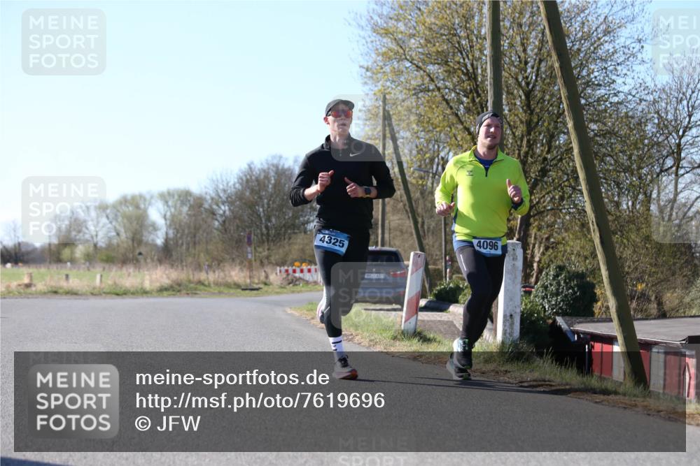 06.04.2025 - 44. Internationalen Wilhelmsburger Insellauf Jannik Wohlers http://msf.ph/oto/7619696 06.04.2025 10:03:37 Laufen 4325, 31, 6323, 4096 meine-sportfotos.de