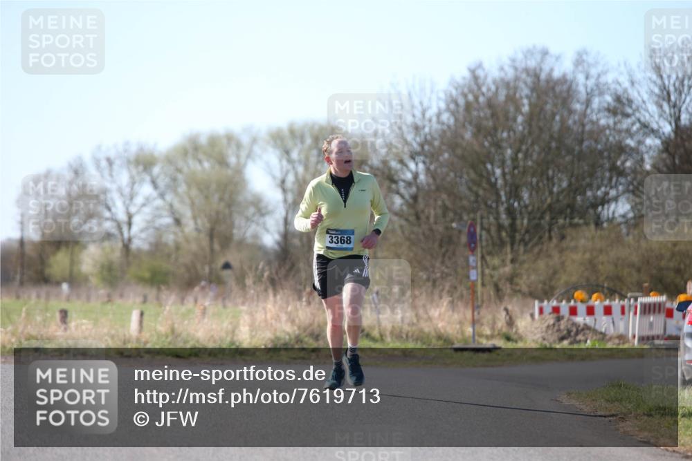 06.04.2025 - 44. Internationalen Wilhelmsburger Insellauf Jannik Wohlers http://msf.ph/oto/7619713 06.04.2025 10:03:46 Laufen 3368 meine-sportfotos.de