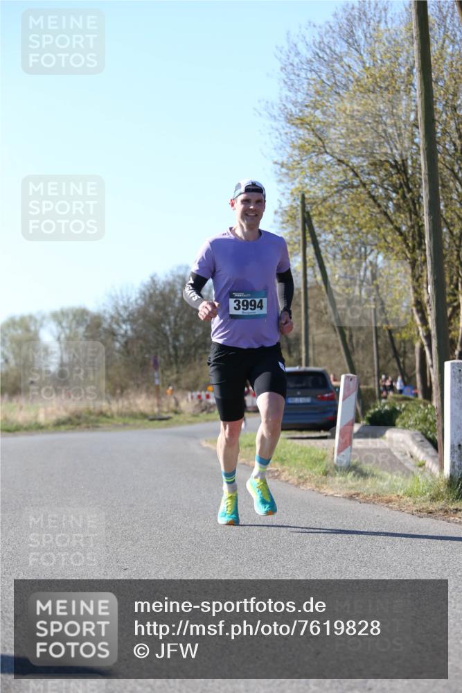 06.04.2025 - 44. Internationalen Wilhelmsburger Insellauf Jannik Wohlers http://msf.ph/oto/7619828 06.04.2025 10:04:21 Laufen 3994 meine-sportfotos.de