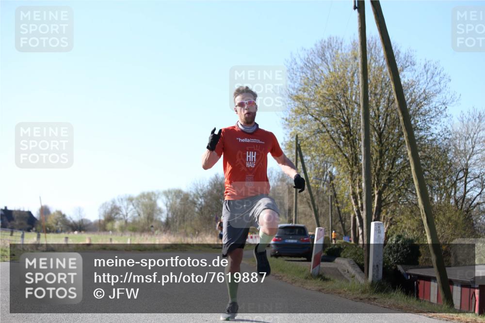 06.04.2025 - 44. Internationalen Wilhelmsburger Insellauf Jannik Wohlers http://msf.ph/oto/7619887 06.04.2025 10:04:41 Laufen  meine-sportfotos.de