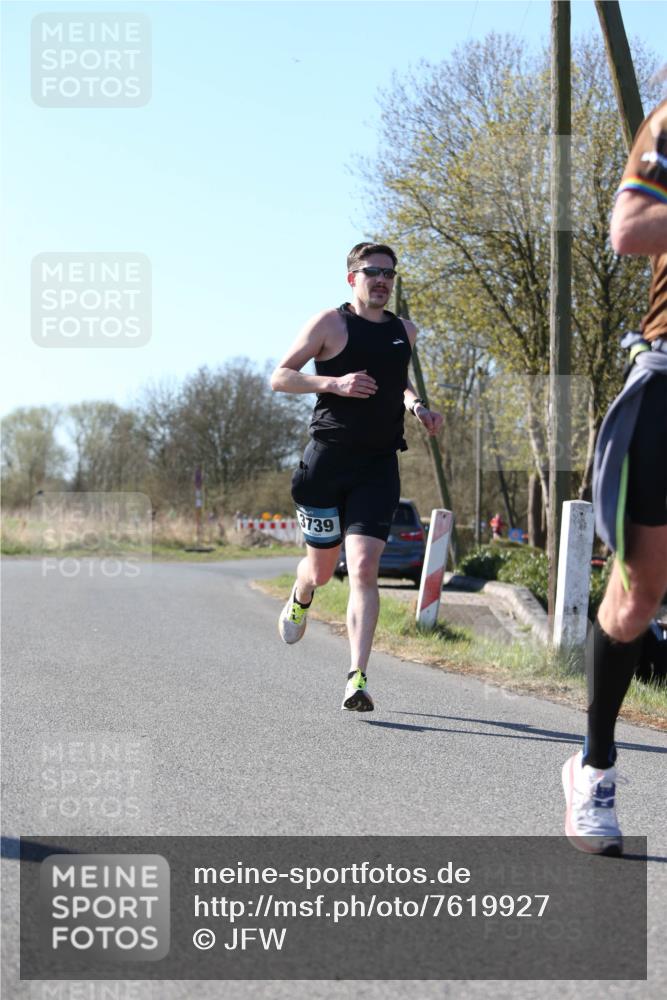 06.04.2025 - 44. Internationalen Wilhelmsburger Insellauf Jannik Wohlers http://msf.ph/oto/7619927 06.04.2025 10:04:52 Laufen 3739 meine-sportfotos.de