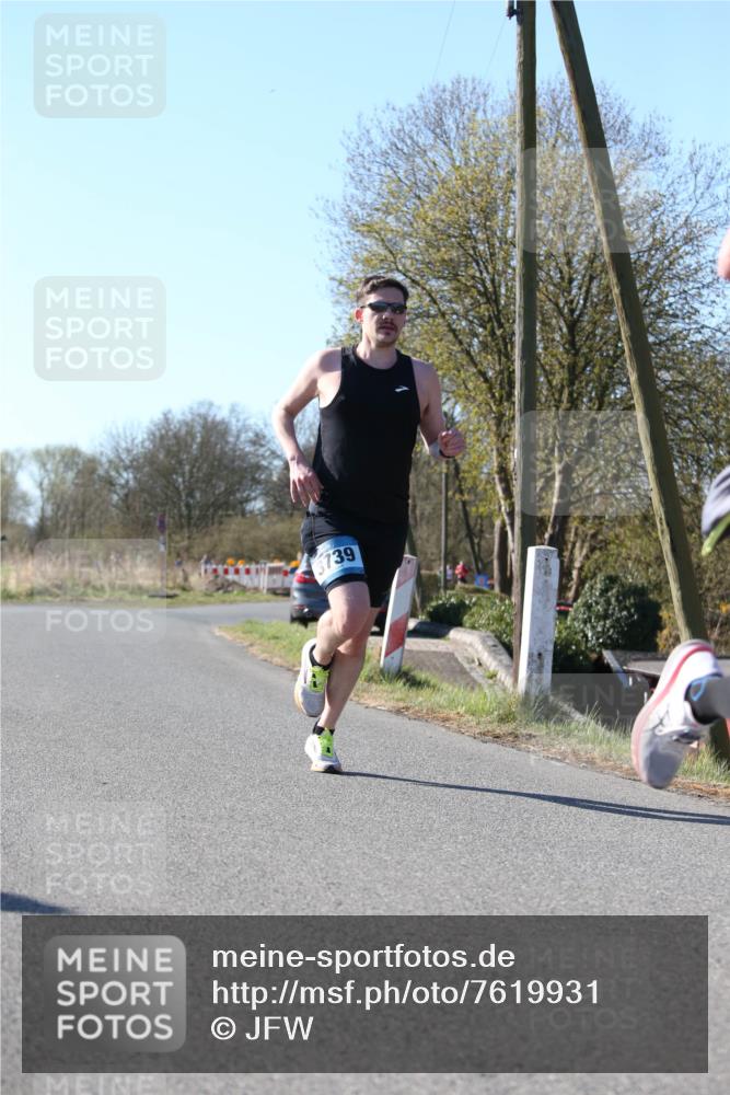 06.04.2025 - 44. Internationalen Wilhelmsburger Insellauf Jannik Wohlers http://msf.ph/oto/7619931 06.04.2025 10:04:52 Laufen 3739 meine-sportfotos.de