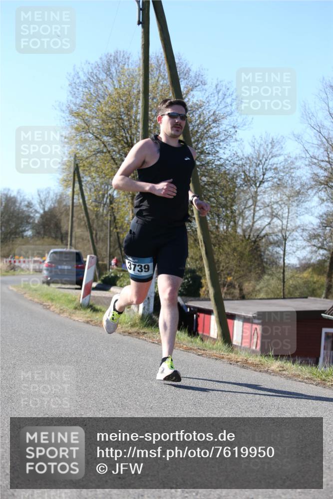 06.04.2025 - 44. Internationalen Wilhelmsburger Insellauf Jannik Wohlers http://msf.ph/oto/7619950 06.04.2025 10:04:52 Laufen 3739 meine-sportfotos.de