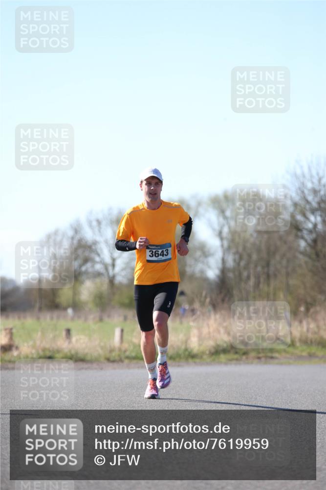 06.04.2025 - 44. Internationalen Wilhelmsburger Insellauf Jannik Wohlers http://msf.ph/oto/7619959 06.04.2025 10:05:08 Laufen 3643 meine-sportfotos.de