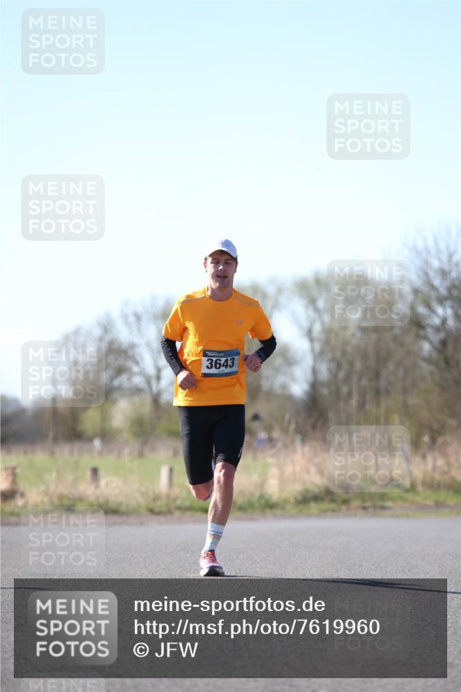 06.04.2025 - 44. Internationalen Wilhelmsburger Insellauf Jannik Wohlers http://msf.ph/oto/7619960 06.04.2025 10:05:08 Laufen 3643 meine-sportfotos.de