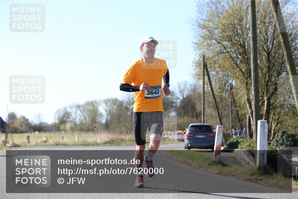 06.04.2025 - 44. Internationalen Wilhelmsburger Insellauf Jannik Wohlers http://msf.ph/oto/7620000 06.04.2025 10:05:11 Laufen 3643 meine-sportfotos.de