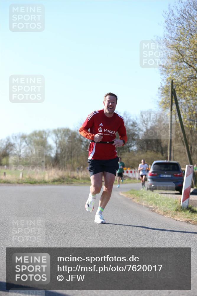 06.04.2025 - 44. Internationalen Wilhelmsburger Insellauf Jannik Wohlers http://msf.ph/oto/7620017 06.04.2025 10:05:19 Laufen  meine-sportfotos.de