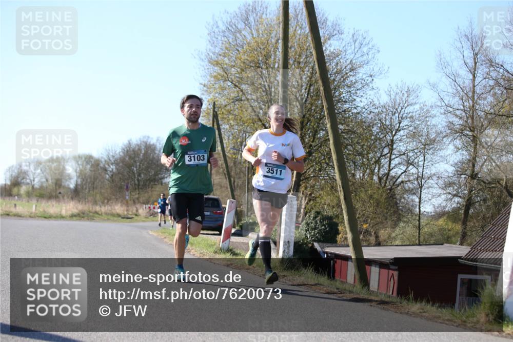 06.04.2025 - 44. Internationalen Wilhelmsburger Insellauf Jannik Wohlers http://msf.ph/oto/7620073 06.04.2025 10:05:30 Laufen 3103, 3511 meine-sportfotos.de