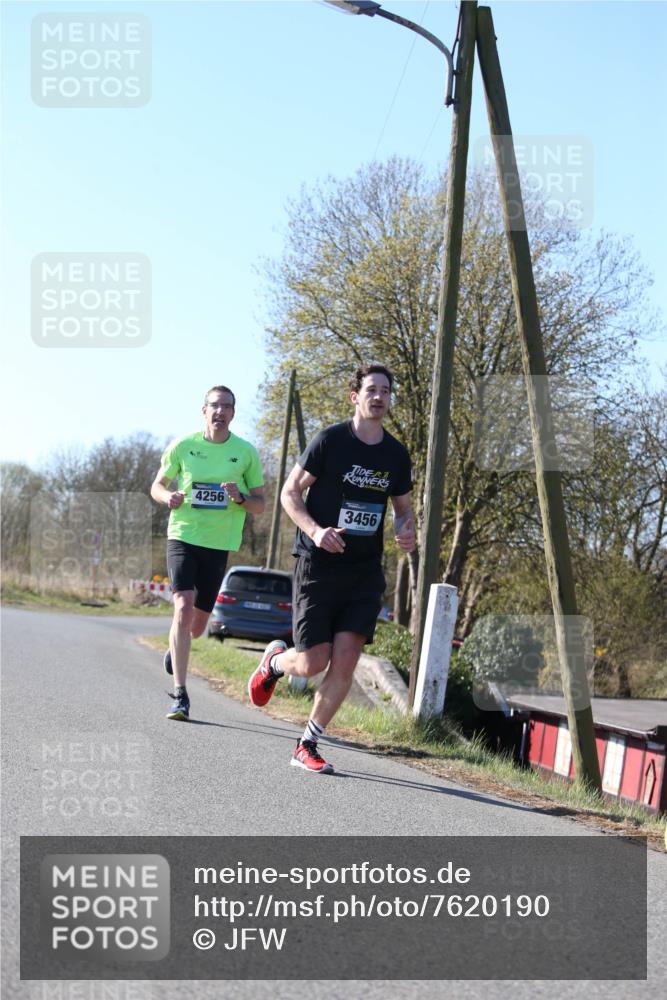 06.04.2025 - 44. Internationalen Wilhelmsburger Insellauf Jannik Wohlers http://msf.ph/oto/7620190 06.04.2025 10:05:44 Laufen 4256, 3456 meine-sportfotos.de