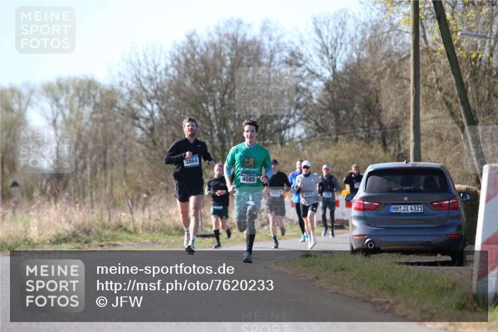 06.04.2025 - 44. Internationalen Wilhelmsburger Insellauf Jannik Wohlers http://msf.ph/oto/7620233 06.04.2025 10:06:00 Laufen 3864, 4085, 3078, 4417, 4321 meine-sportfotos.de