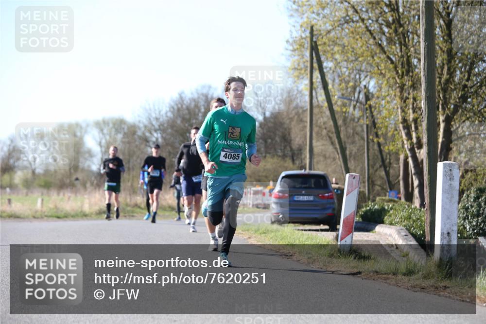 06.04.2025 - 44. Internationalen Wilhelmsburger Insellauf Jannik Wohlers http://msf.ph/oto/7620251 06.04.2025 10:06:04 Laufen 4085, 4921 meine-sportfotos.de