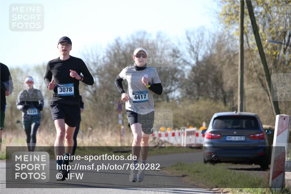 06.04.2025 - 44. Internationalen Wilhelmsburger Insellauf Jannik Wohlers http://msf.ph/oto/7620282 06.04.2025 10:06:08 Laufen 5226, 3078, 4417, 31, 4321 meine-sportfotos.de