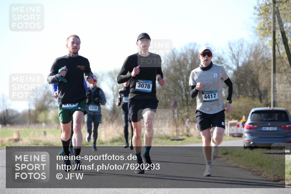 06.04.2025 - 44. Internationalen Wilhelmsburger Insellauf Jannik Wohlers http://msf.ph/oto/7620293 06.04.2025 10:06:09 Laufen 5226, 3078, 4417 meine-sportfotos.de