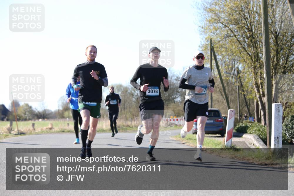 06.04.2025 - 44. Internationalen Wilhelmsburger Insellauf Jannik Wohlers http://msf.ph/oto/7620311 06.04.2025 10:06:10 Laufen 3078, 6923 meine-sportfotos.de
